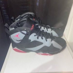 Retro 6 fuchsia flash